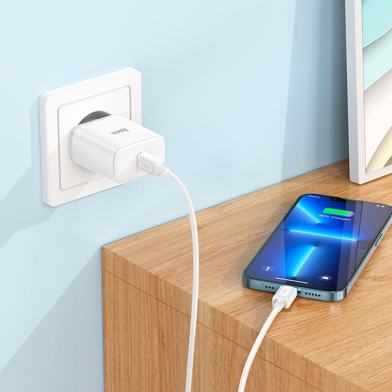 Зарядное устройство HOCO C104A с кабелем для iPhone белое Киев - изображение 2