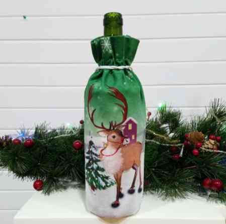 Новорічний чохол на пляшку Олень 25 на 13 см різнобарвний Київ