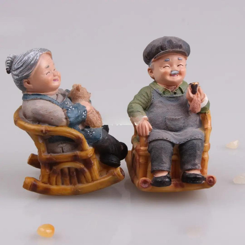 Фигурки Бабушка и Дедушка 7.5 х 5.5 см из полистоуна для сада и дома Дідусь Одесса - изображение 5