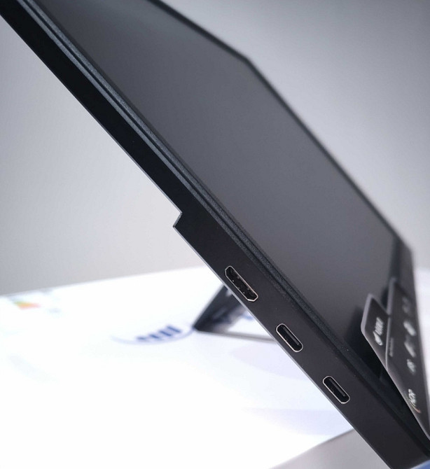 Портативный монитор 15.6 дюймов с динамиками, 1920х1080 IPS, 60 hz Киев - изображение 4