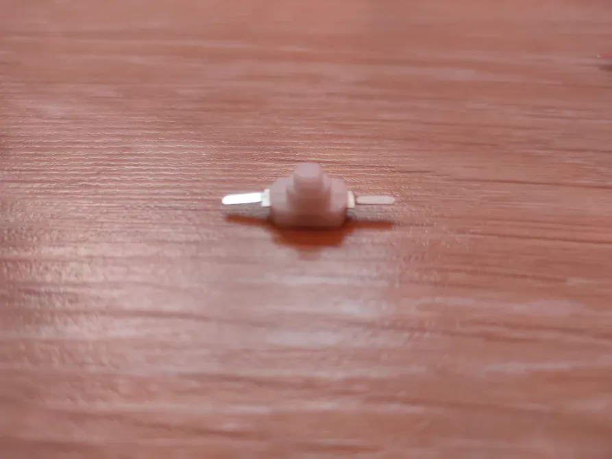 Кнопка із фіксацією чорна Київ - фото 3