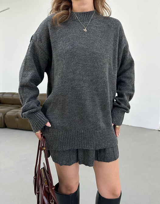 Жіночий в'язаний костюм светр оверсайз і стильна спідничка 70% Акрил 30% котон Графіт Одеса - фото 1