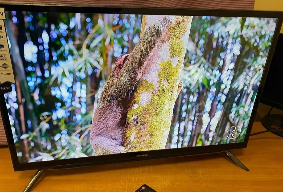 Распродажа! Телевизор Samsung 45