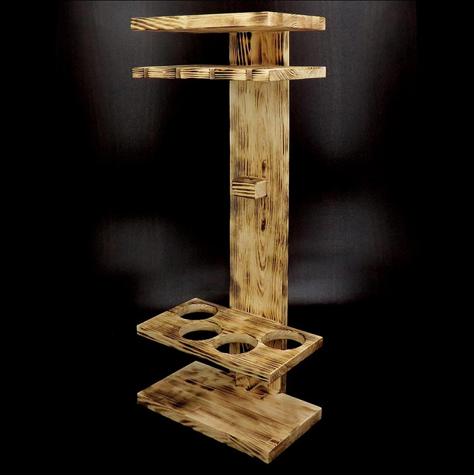 Настенная винная полка 