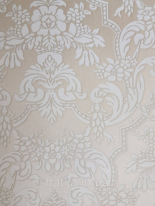 Шпалери вінілові на флізеліні Rasch Trianon Xlll 0.53х10 класика структурні вензелю квіти білі на бежевому Київ - фото 3