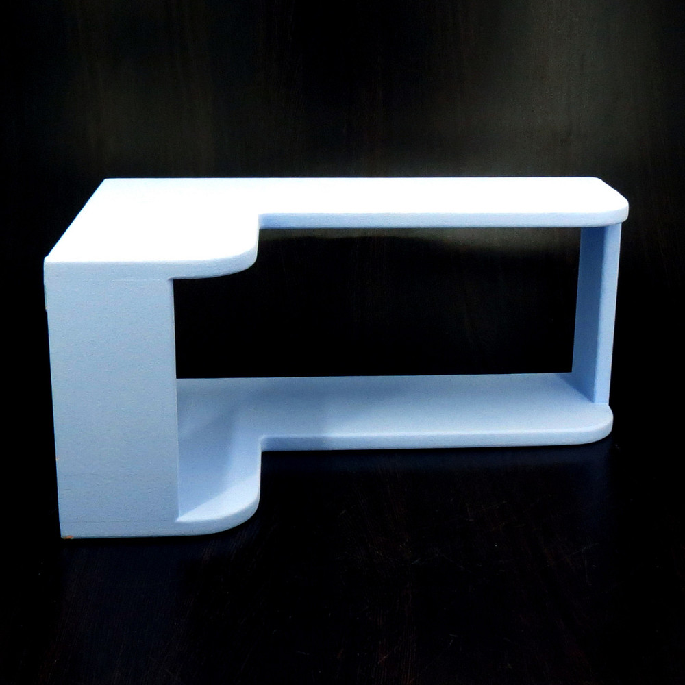 Угловая настенная полка 