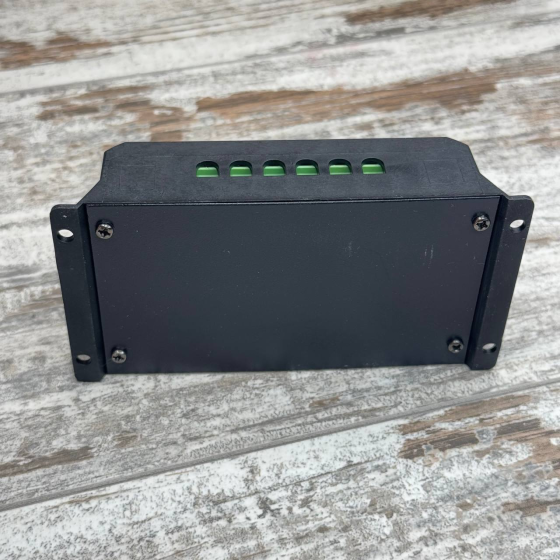 Контроллер заряда солнечной батареи KW1230 ШИМ 12/24В 30А с ЖК дисплеем и USB выходами 5В Киев