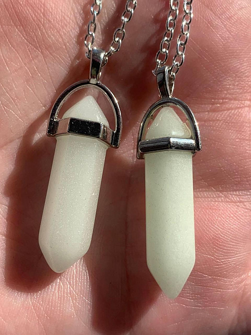 Флуоресцентный кулон маятник из Оникса, светящийся в темноте зеленым светом в форме шестигранника Киев - изображение 3