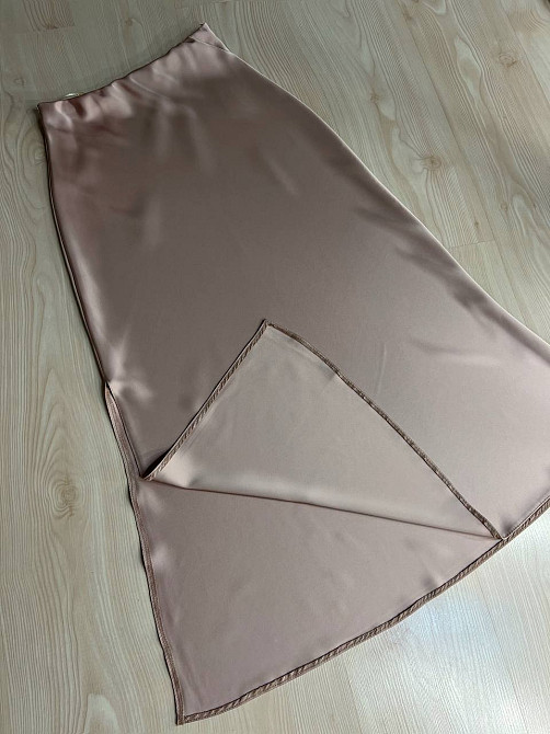 Юбка женская Gritana 230 атласная королевский шелк с разрезом на резинке бежевая, бежевый, XL Одесса - изображение 8