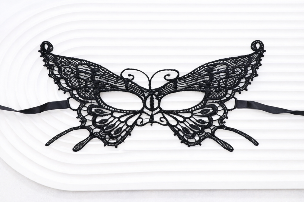 Маскарадная маска для лица Бабочка на завязках one size черный Киев - изображение 1
