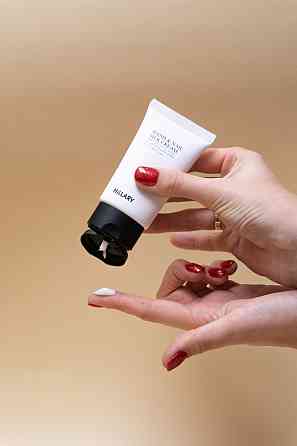 Зволожувальний лосьйон-бустер з поліпептидами шовку + Крем для рук та нігтів Киев