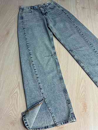 Джинсы женские It’s Basic 3055 LOOSE FIT прямые с разрезами впереди голубые, голубой, 36, 36, 75 см, Одесса