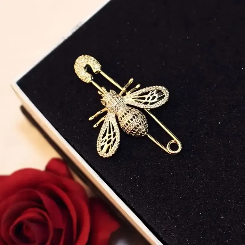 Брошь-булавка Пчела – золотистое украшение с камнями, стильная женская брошь Киев - изображение 4