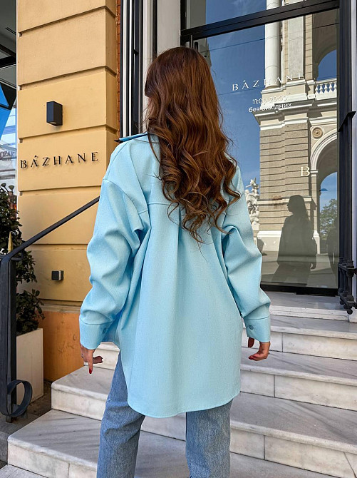 Женская базовая оверсайз рубашка из микровельвета Голубой Одесса - изображение 4