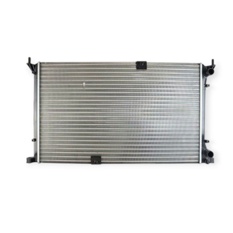 Радиатор охлаждения двигателя автомобиль Рено Trafic 2,5D 01- Мукачево - изображение 2