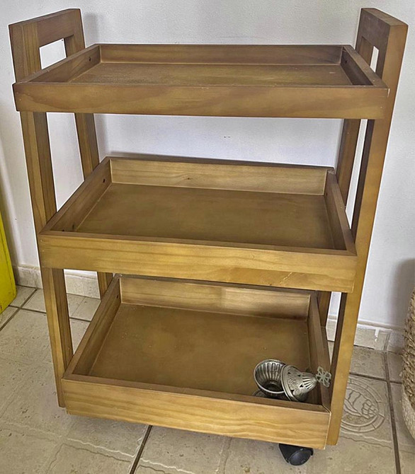 Этажерка для ванной на колёсиках 