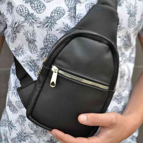 Стильная мужская сумка бананка, слинг нагрудная из кожи на молнии чёрная Idea Киев