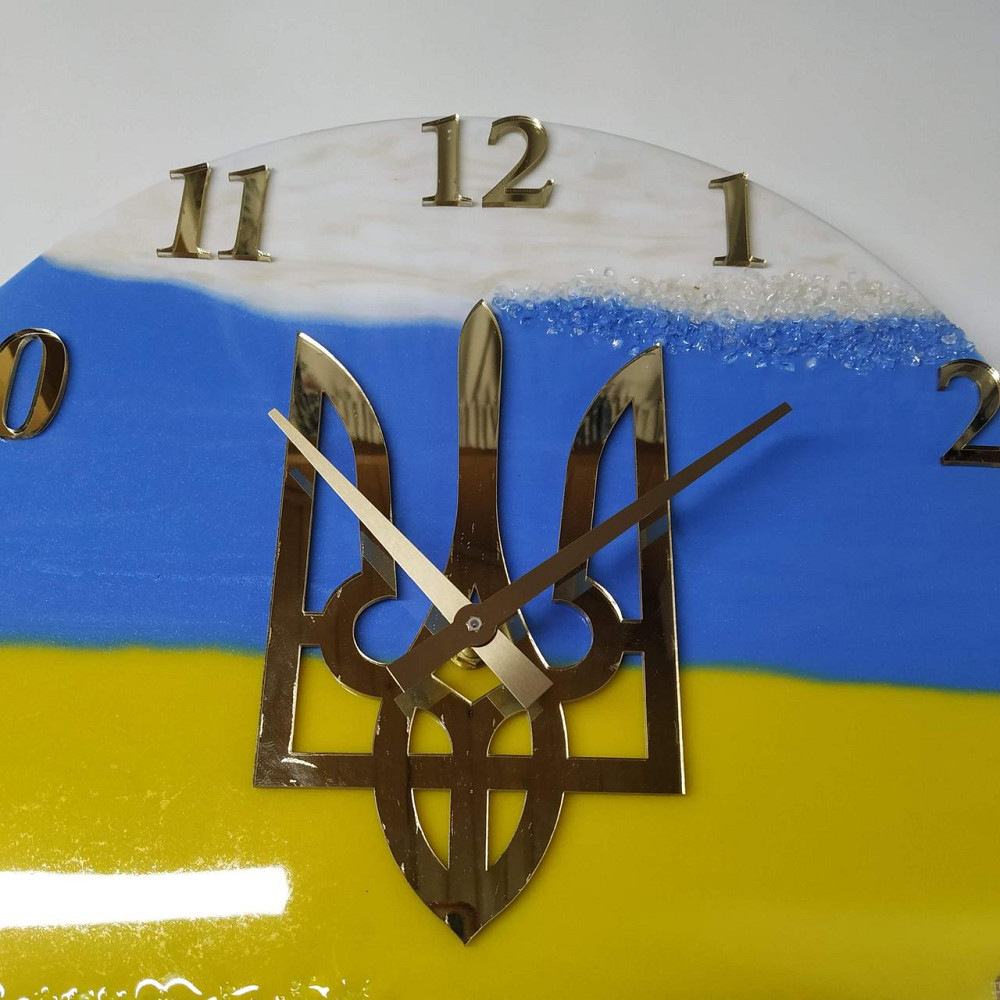 Настіний годинник з епоксидної смоли ручної роботи Дніпро - фото 5
