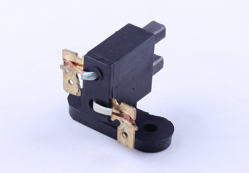 Щетки бензогенератора (2-3,5 кВт) (пластмассовый корпус) Мукачево - изображение 1