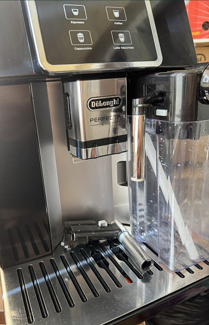 Кавомашина Delonghi Perfecta Evo!! Київ - фото 2
