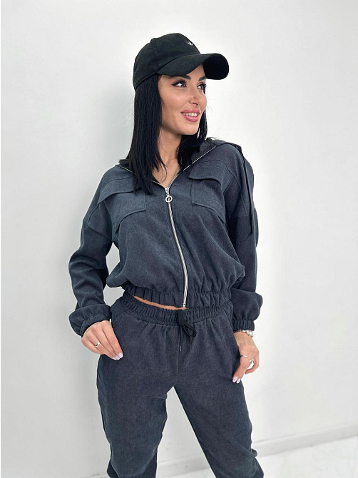 Вельветовый костюм-двойка 