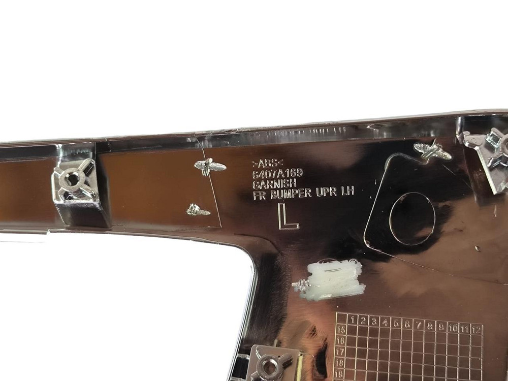 Молдинг переднього Mitsubishi ASX 1 GA0 (2017-2020) 2-й рестайлін верхній лівий хром бампера Мукачево - фото 1