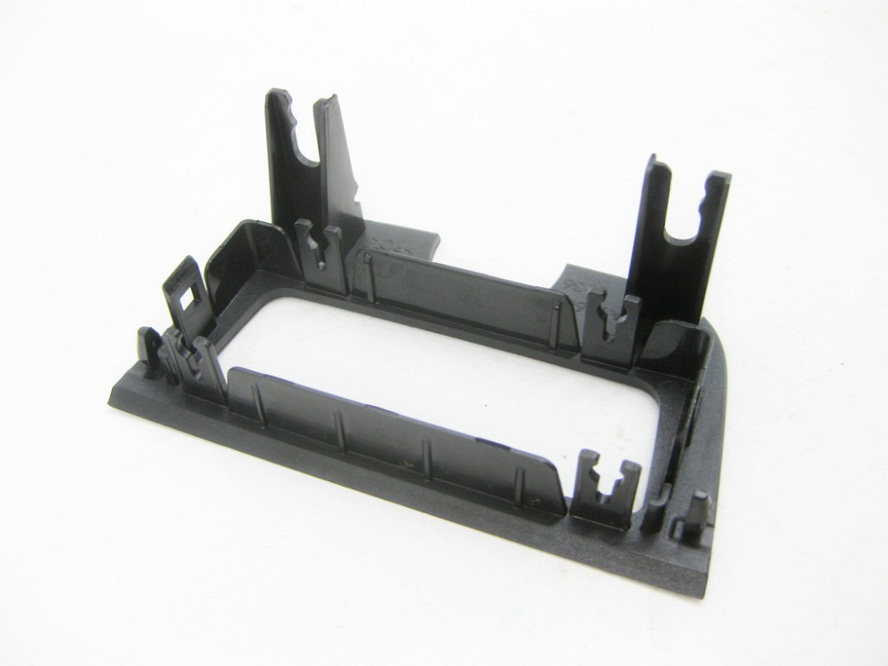 Mercedes-Benz  A1768210136 9051 Накладка на стелі під кнопки екстреного виклику Одесса - изображение 6