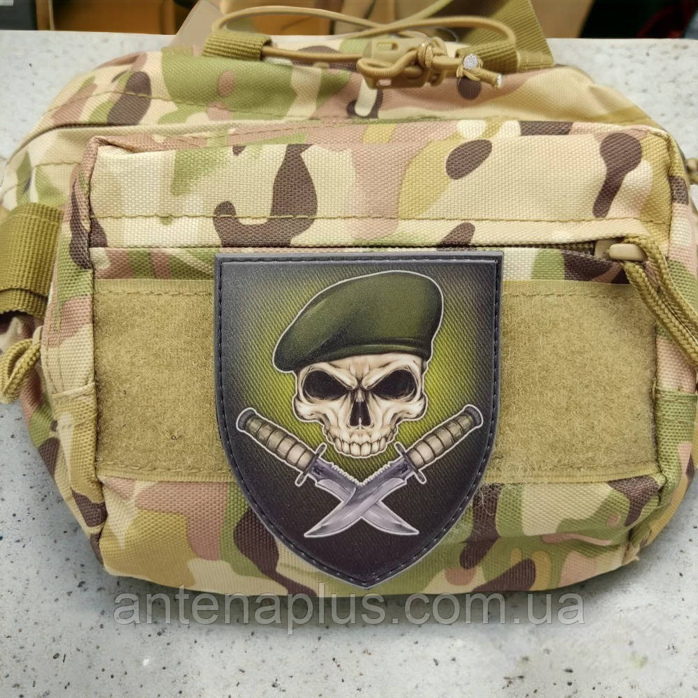 Череп в берете с ножами шеврон / патч Киев - изображение 3