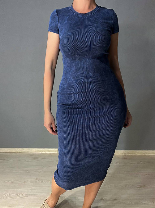 Платье женское MMC 240032 средней длины футболкой вареное тай-дай в рубчик, темно-синий, one size Киев - изображение 1