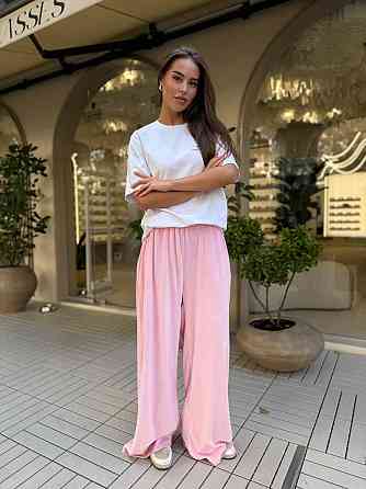 Жіночі базові об'ємні штани в стилі оверсайз турецький велюр Рожевий Одеса