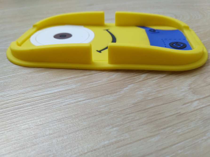 Килимок анти ковзний Міньйон з бортиком на торпед Київ - фото 3