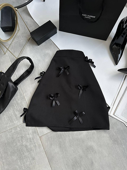 Женская трендовая юбка с бантиками костюмка Одесса - изображение 1