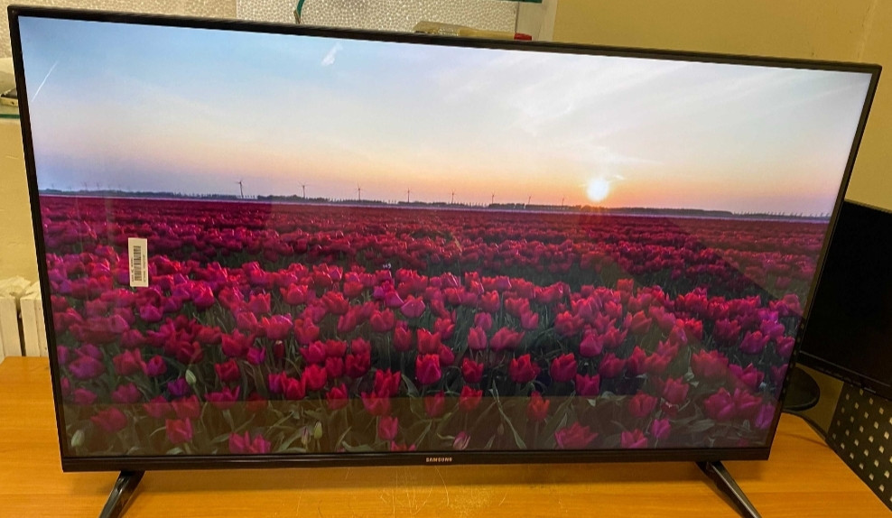 ХИТ! Телевизор Samsung 4K Smart TV 45