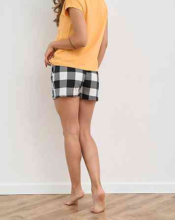 Жіноча піжама комплект із шортиками в карту — Кава, котики та книги Nicoletta 60244 S, M, L, XL, Жовтий Київ