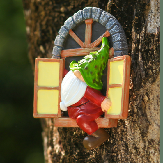 Садова фігура Гном в віконці 14.8 см Червоний. Полістоун Одеса