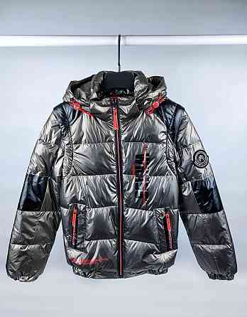 Демисезонная куртка - жилетка под резинку на мальчика 134 Николаев