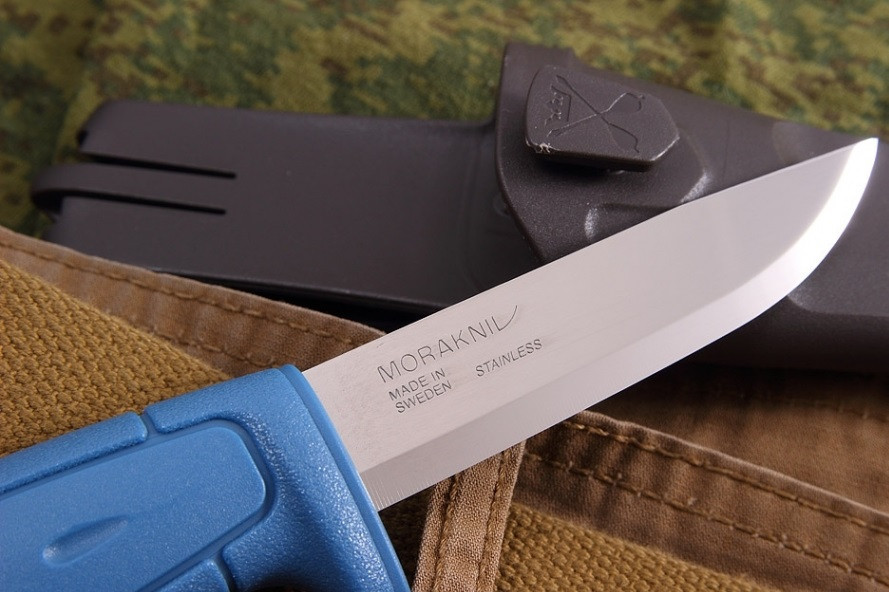 Туристичний Ніж із чохлом Morakniv "Basic 546" Blue (12241) Нержавіюча сталь Нововолинськ - фото 9