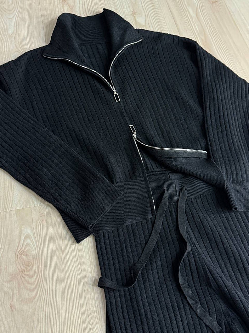 Костюм жіночий Joy One 376 вʼязаний в рубчик з кофтою на блискавці та брюками палаццо, чорний, one size Київ - фото 11