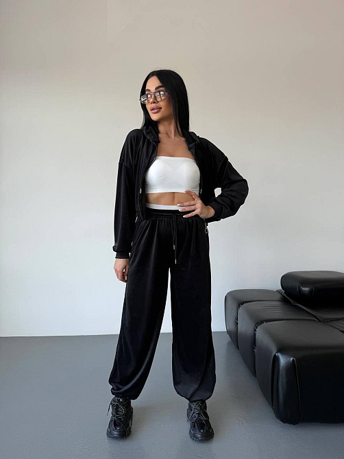 Жіночий стильний повсякденний велюровий костюм двійка Одеса - фото 8