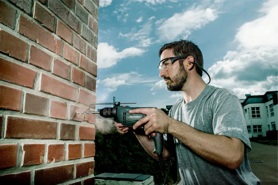 Ударний дриль Metabo SBE 650 з швидкозатискним патроном в кейсі (600742500) Київ