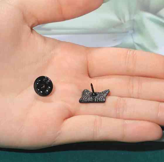 Брошь Чёрный Кот – металлический значок-брошь Киев