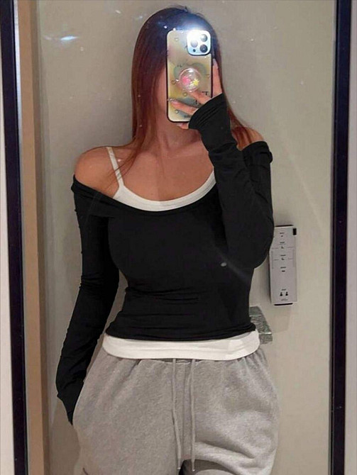 Жіночий базовий лонгслів  2в1 с комбінованим та спокусливим вирізом Одеса - фото 5