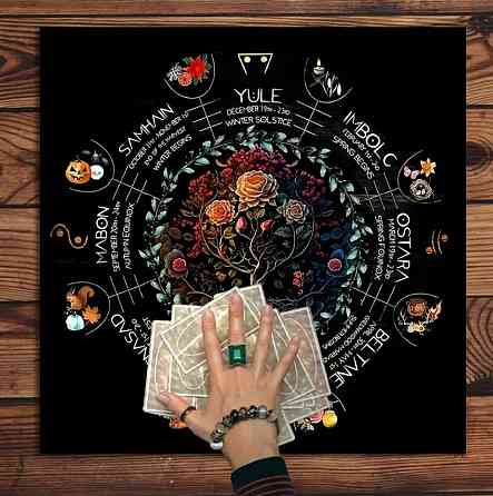 Вівтарна скатертина для Таро та рун "Колесо року" | Скатертина для гадання 50*50 см | Малюнок Древо життя та Колесо року Київ