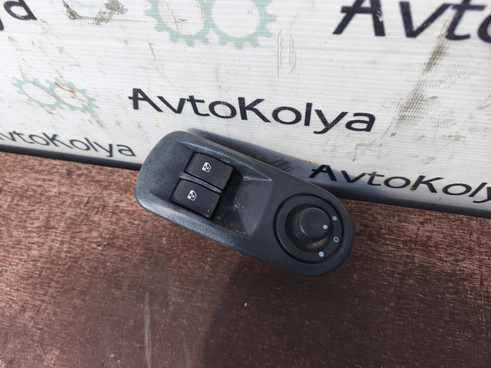 Блок керування склопідйомниками Renault Trafic II 2001-2013 (8200011867) Ковель - изображение 1