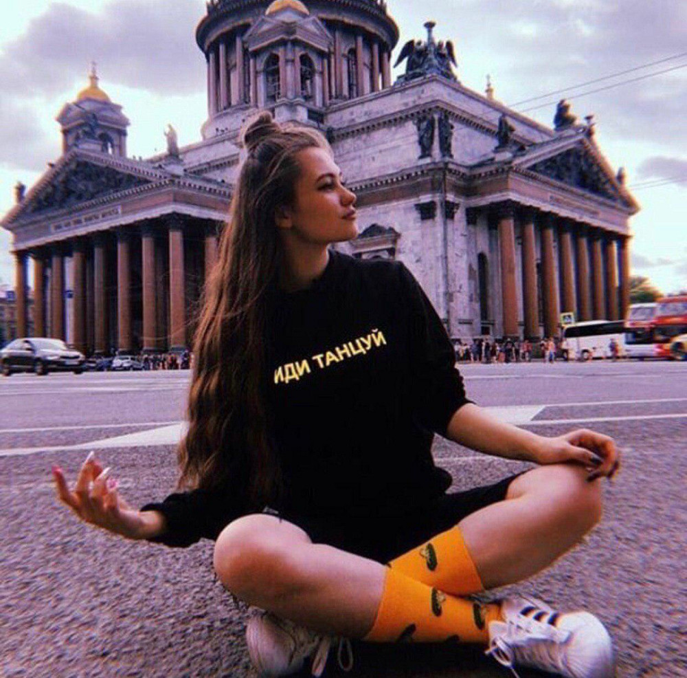 Черная женская футболка с рисунком ИДИ ТАНЦУЙ Черновцы - изображение 1