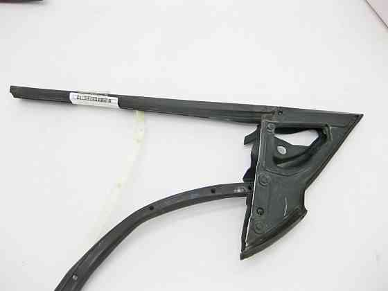 Mercedes-Benz  A2097200254 Ущільнювач над правим опускним склом CLK C209 Одеса