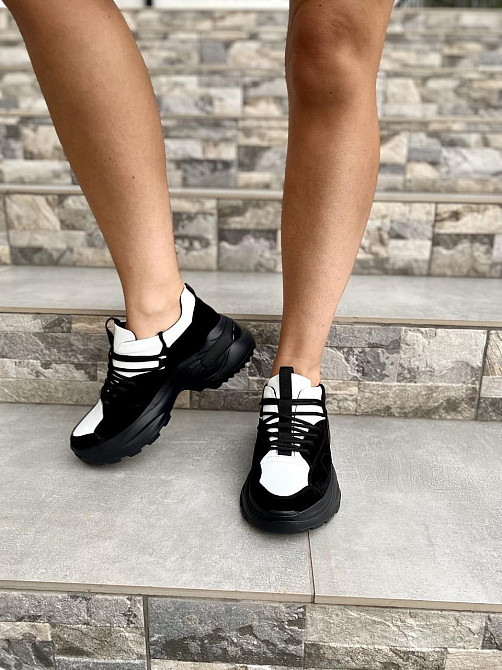 RONE Кросівки жіночі RONE 019 біло/чорні (весна-осінь, шкіра+замша натуральна) (4139) лише 39р. Коломия - фото 4