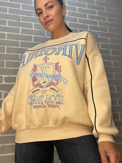 Свитшот женский OLIVIA 2468 надпись впереди VIRGINIA утепленный на флисе модель оверсайз one size, світло-бежевый, one size Киев - изображение 4