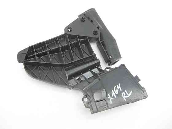 Mercedes-Benz  A1647330914 Кришка - кронштейн замка задніх лівих дверей GL X164 Одеса