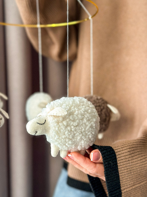 Мобиль на кроватку для младенцев Овечки Киев - изображение 3